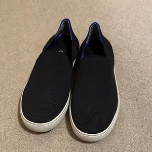 Women’s original Rothy’s sneaker, black, size 8.5